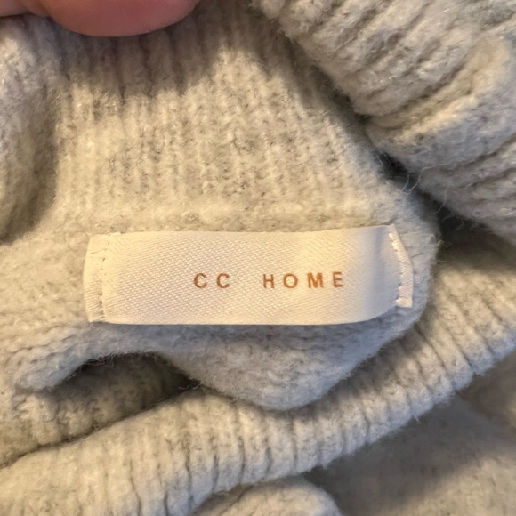 Cozy Turtleneck sweater - Picture 9 of 9